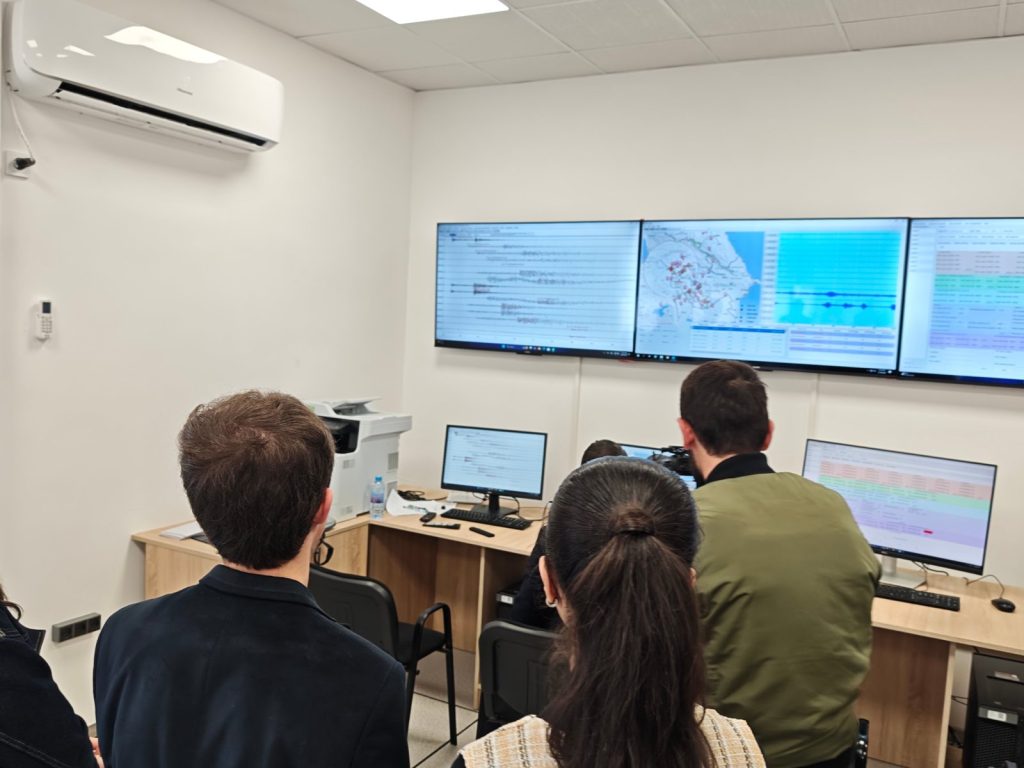 Watching earthquake records on the big screens